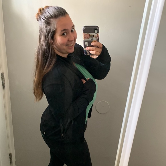 Meet your Posher, Brenna - Picture 5 of 5